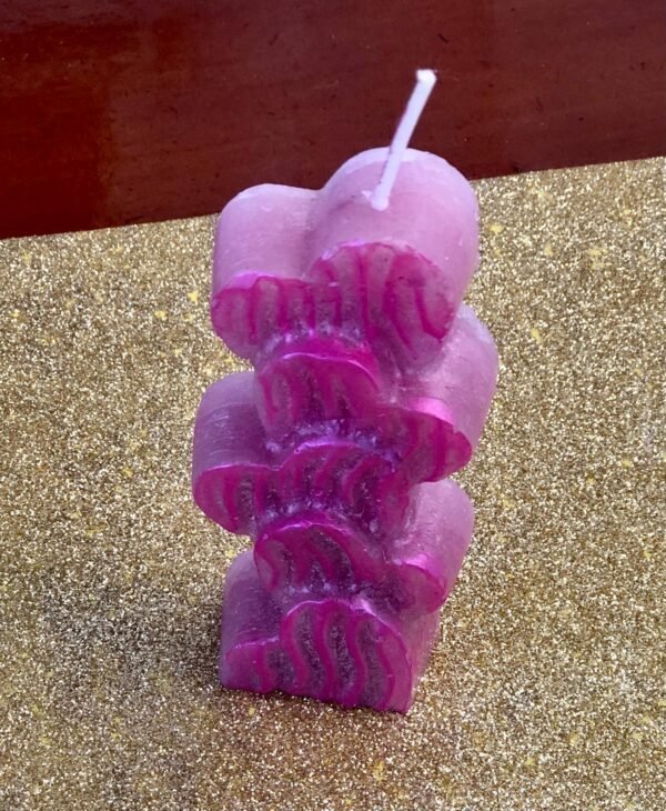 Casa Daisy: columnas de corazones